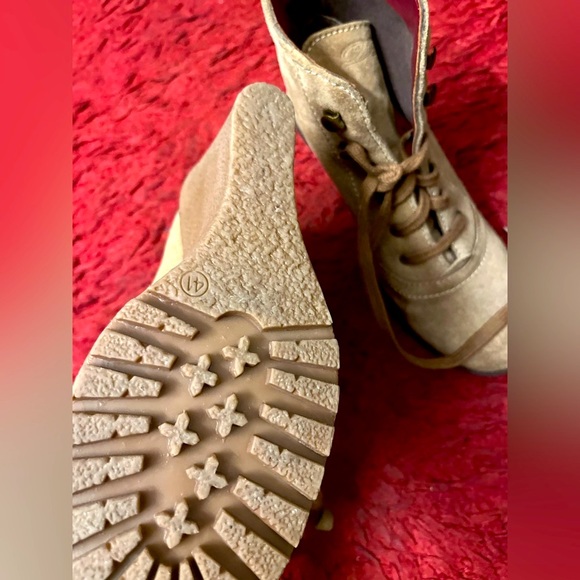 Delize Brown Suede Wedge Boots - Picture 4 of 12